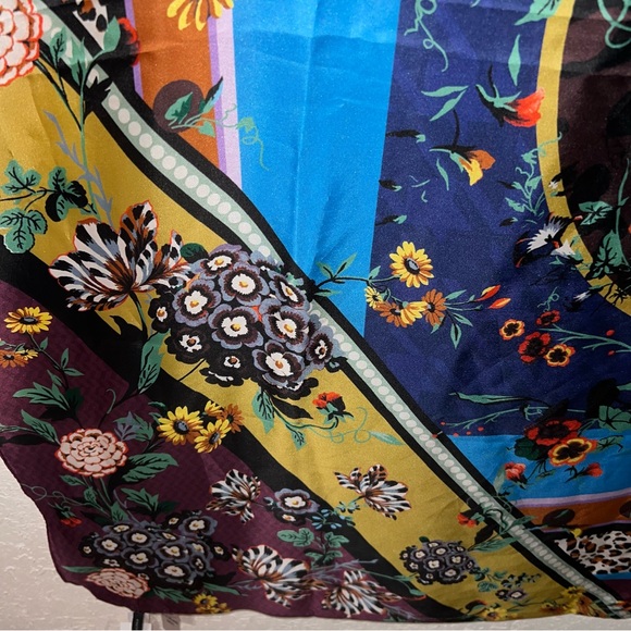 Ann Taylor BNWT 100% Silk Large Square Mixed Pattern Leopard Floral Print Scarf - Picture 8 of 12